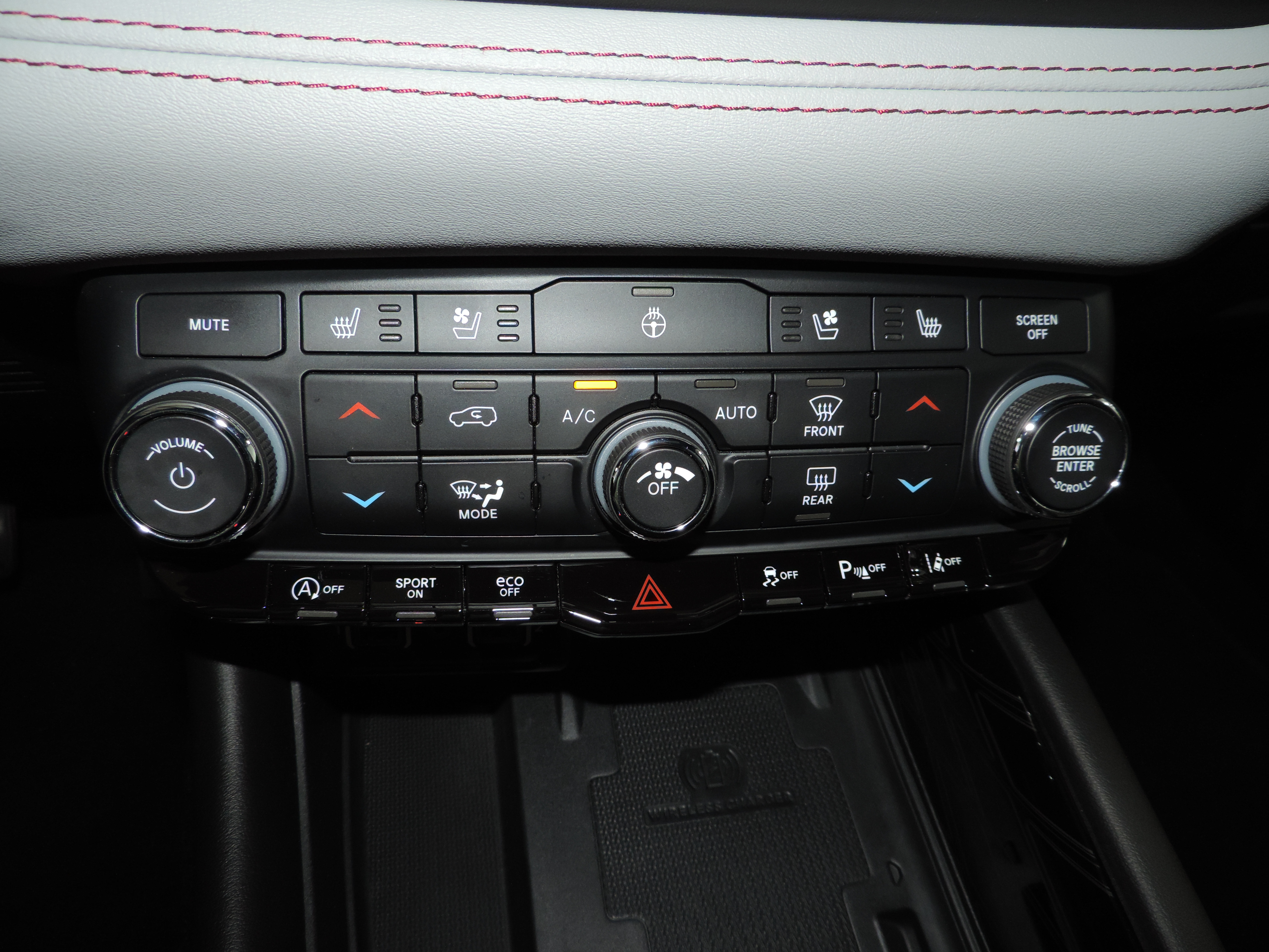 Used 2024 Dodge Durango AWD Citadel image 43
