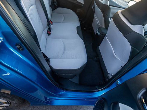 Used 2019 Toyota Prius image 22