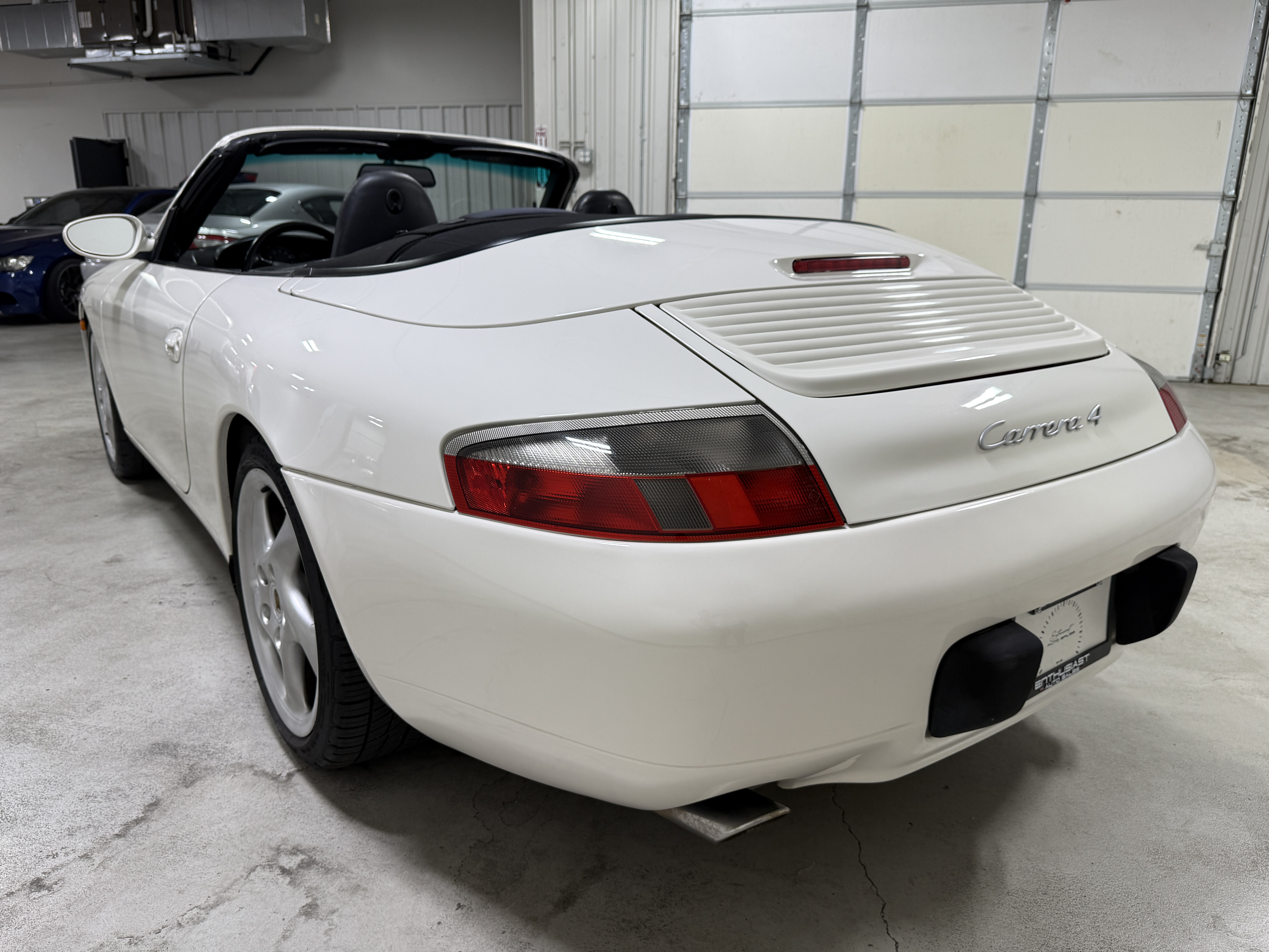 Used 2001 Porsche 911 Carrera 4 Cabriolet AWD/4WD image 7
