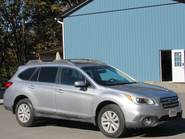 Used 2015 Subaru Outback 2.5i Premium AWD/4WD image 13
