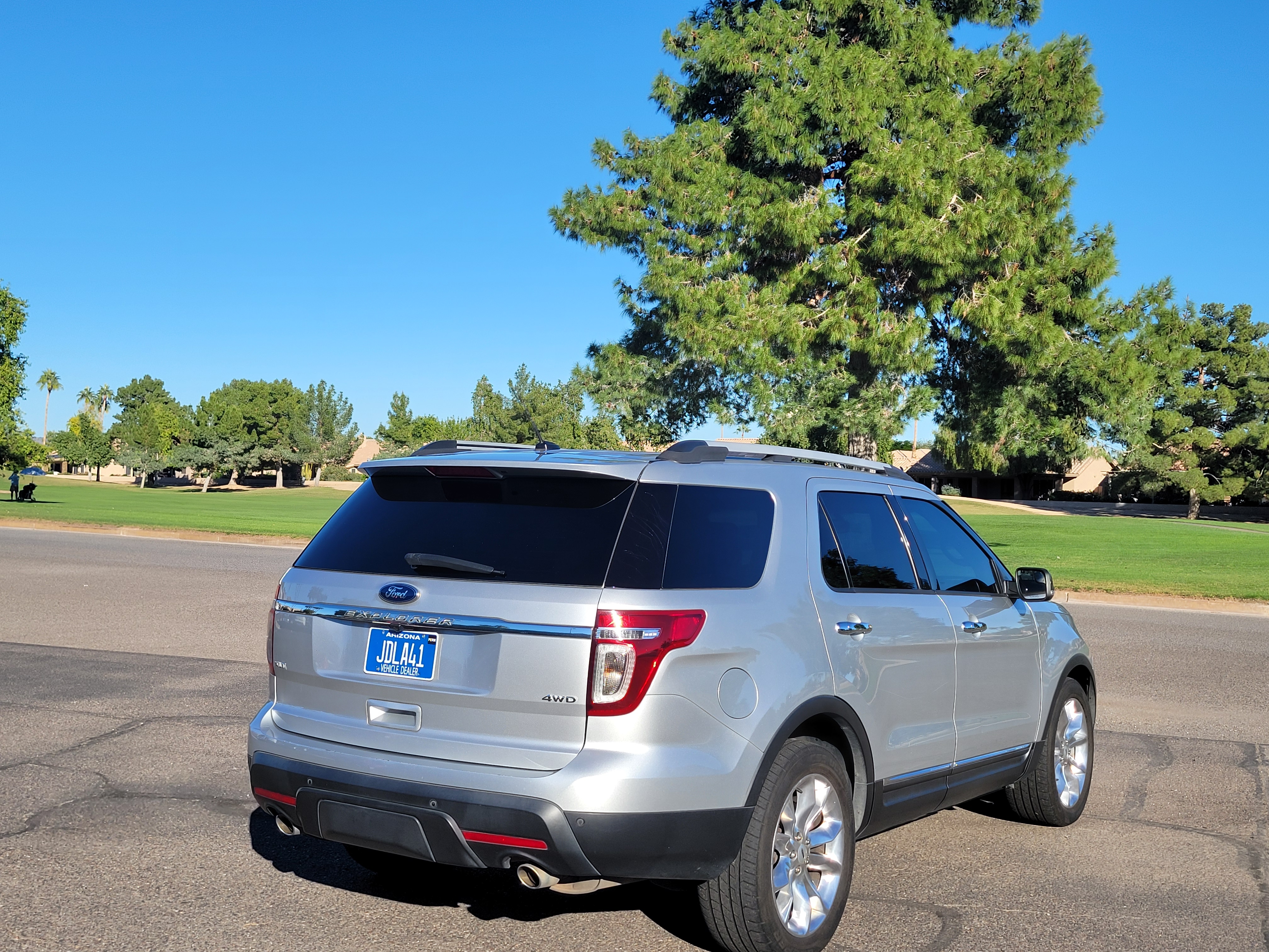 Used 2013 Ford Explorer 4WD XLT image 6
