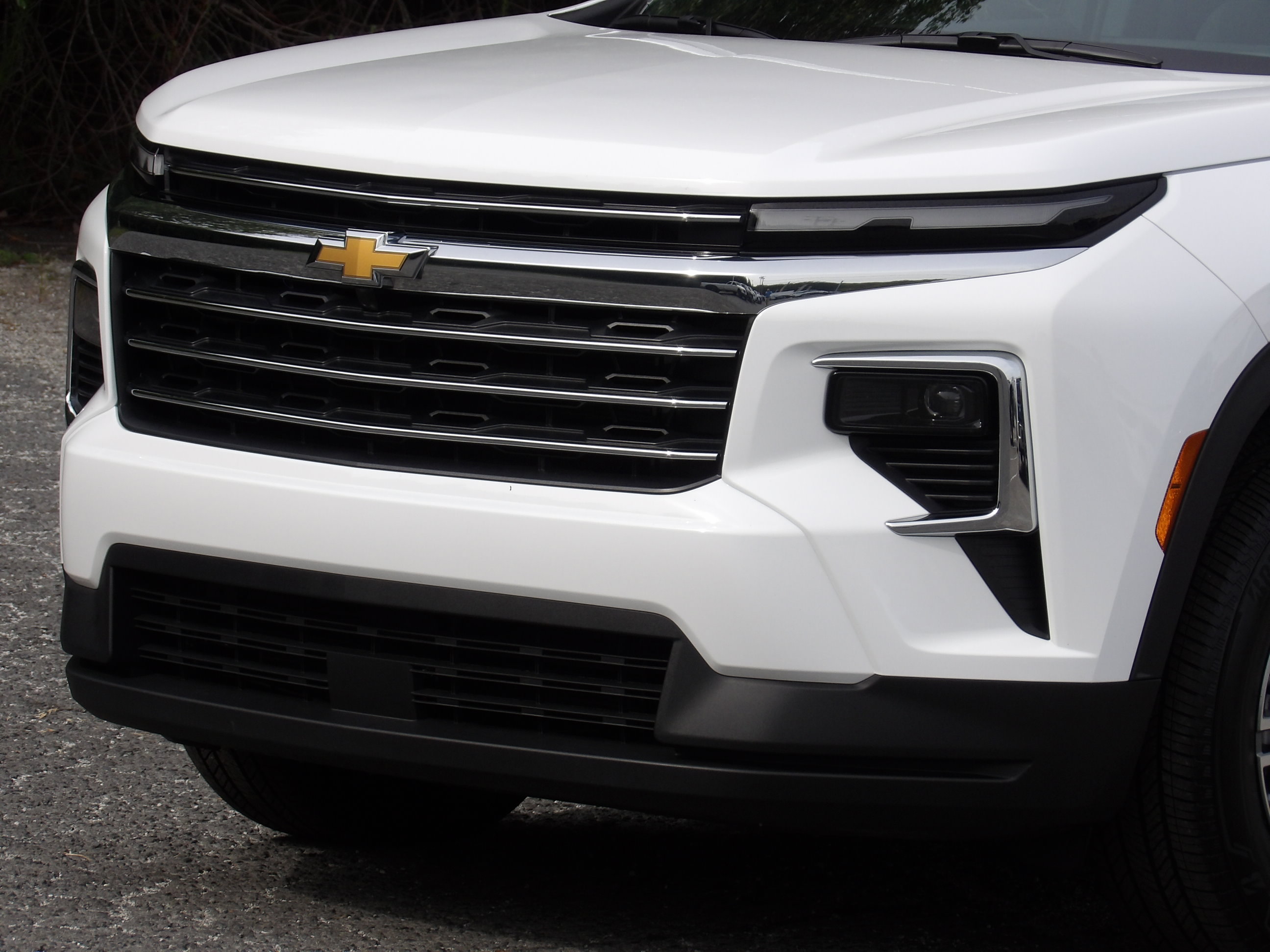 Used 2026 Chevrolet Traverse FWD LT image 9
