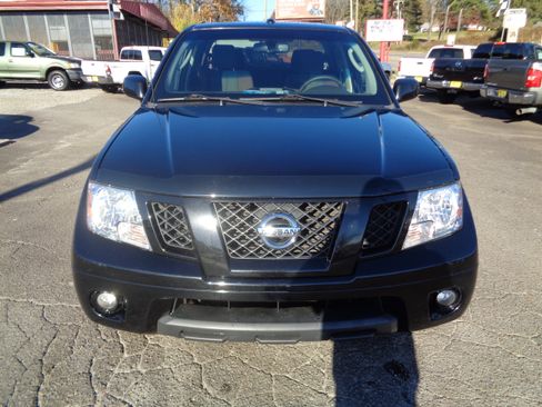 Used 2011 Nissan Frontier PRO-4X image 7