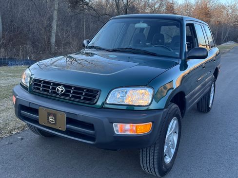 Used 1999 Toyota RAV4 image 13