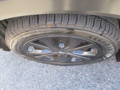 Used 2021 Subaru Forester Sport image 18