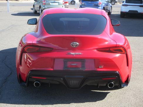 Used 2021 Toyota Supra Premium RWD image 8