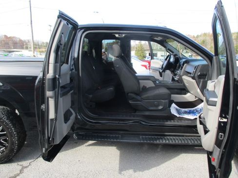 Used 2017 Ford F150 STX image 33