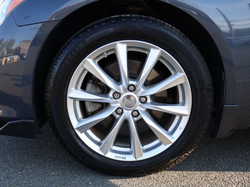 Used 2013 INFINITI G37 image 32