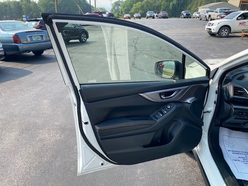 Used 2022 Subaru Crosstrek 2.5i Limited image 25