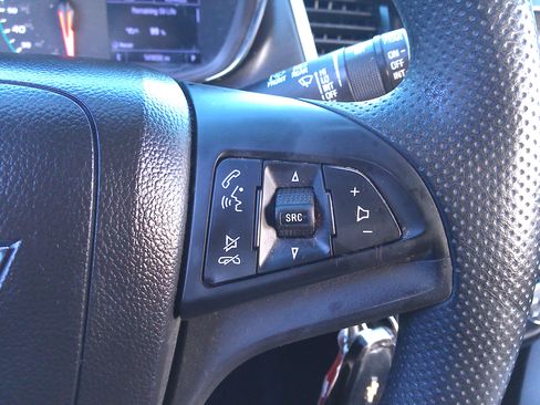 Used 2020 Chevrolet Trax LS image 26