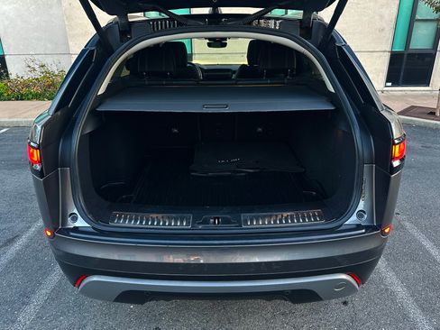 Used 2018 Land Rover Range Rover Velar S AWD/4WD image 9