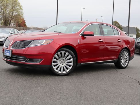 Used 2015 Lincoln MKS Elite image 2