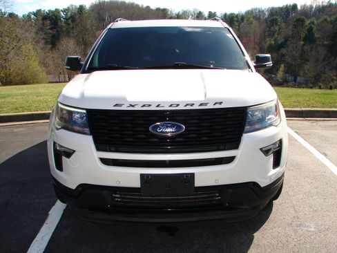Used 2019 Ford Explorer Sport image 15