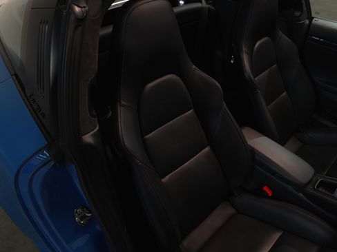 Used 2018 Porsche 911 Targa 4 GTS image 71