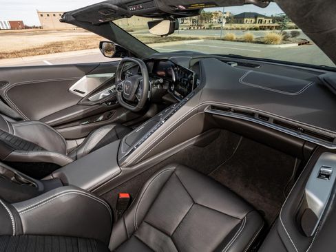 Used 2020 Chevrolet Corvette image 7