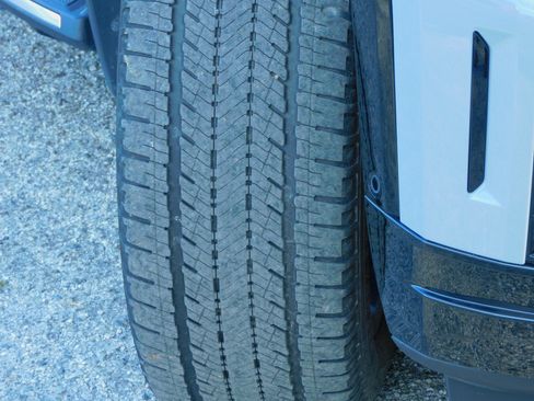 Used 2024 GMC Sierra EV Denali image 16