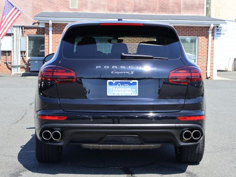 Used 2016 Porsche Cayenne S image 6