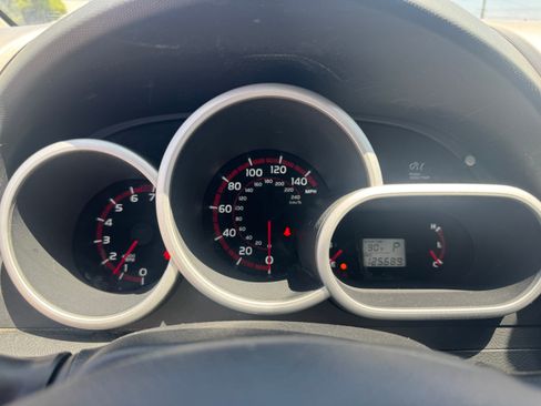 Used 2010 Toyota Matrix S AWD image 24
