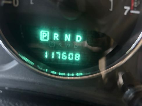 Used 2013 Jeep Wrangler 4WD Unlimited Sahara image 12