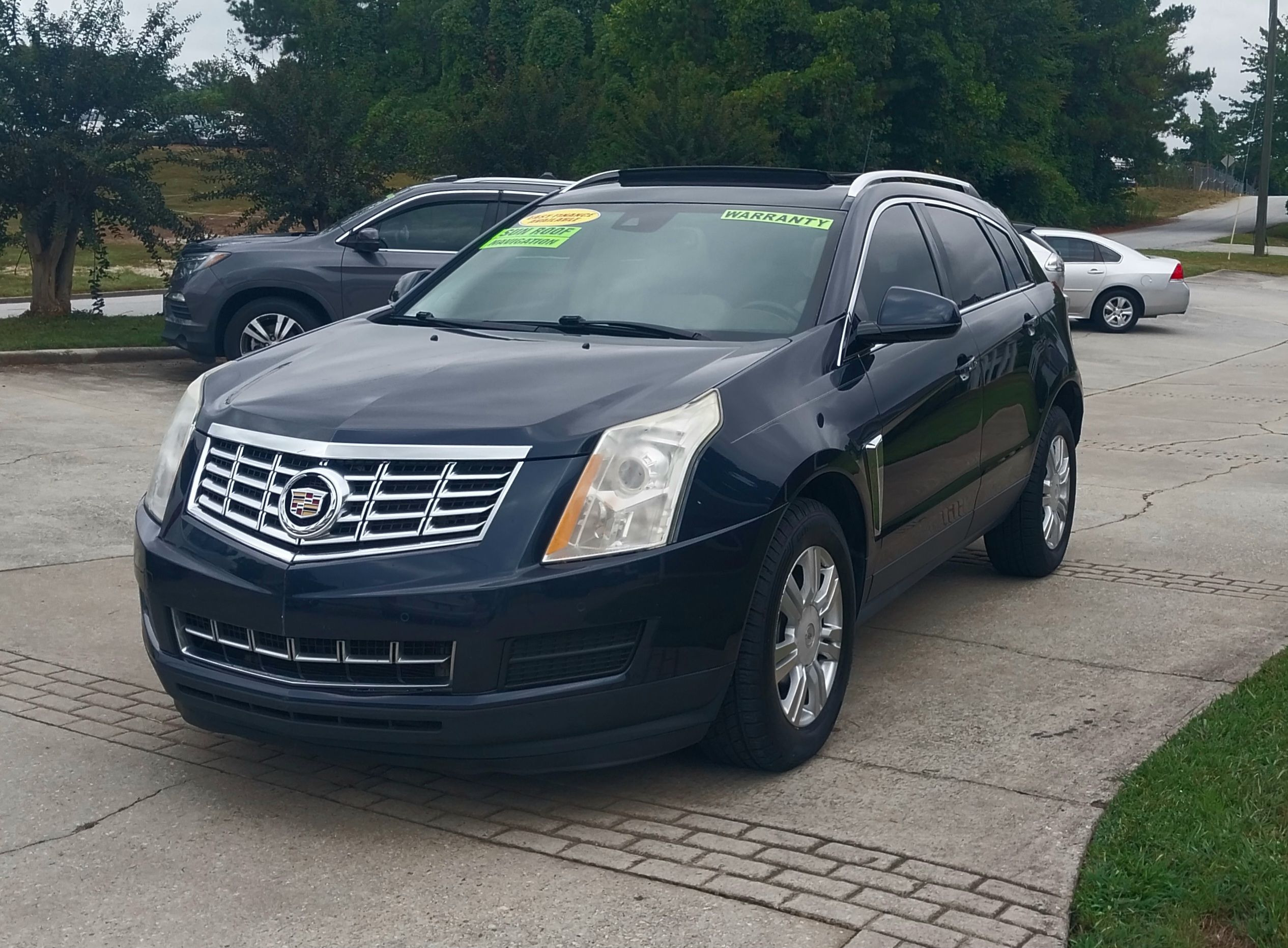 Used 2016 Cadillac SRX FWD Luxury image 2