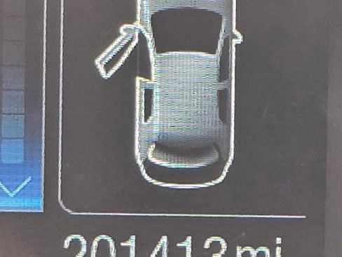 Used 2015 Ford Edge SE image 8