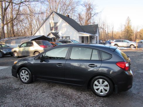 Used 2013 Subaru Impreza 2.0i image 5