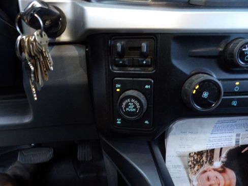 Used 2024 Ford F250 XLT image 13