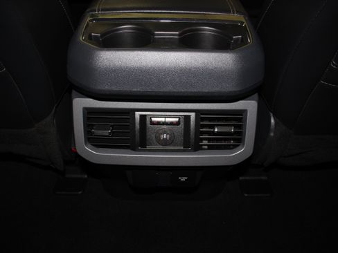 Used 2024 Ford F250 4x4 Crew Cab Super Duty image 31