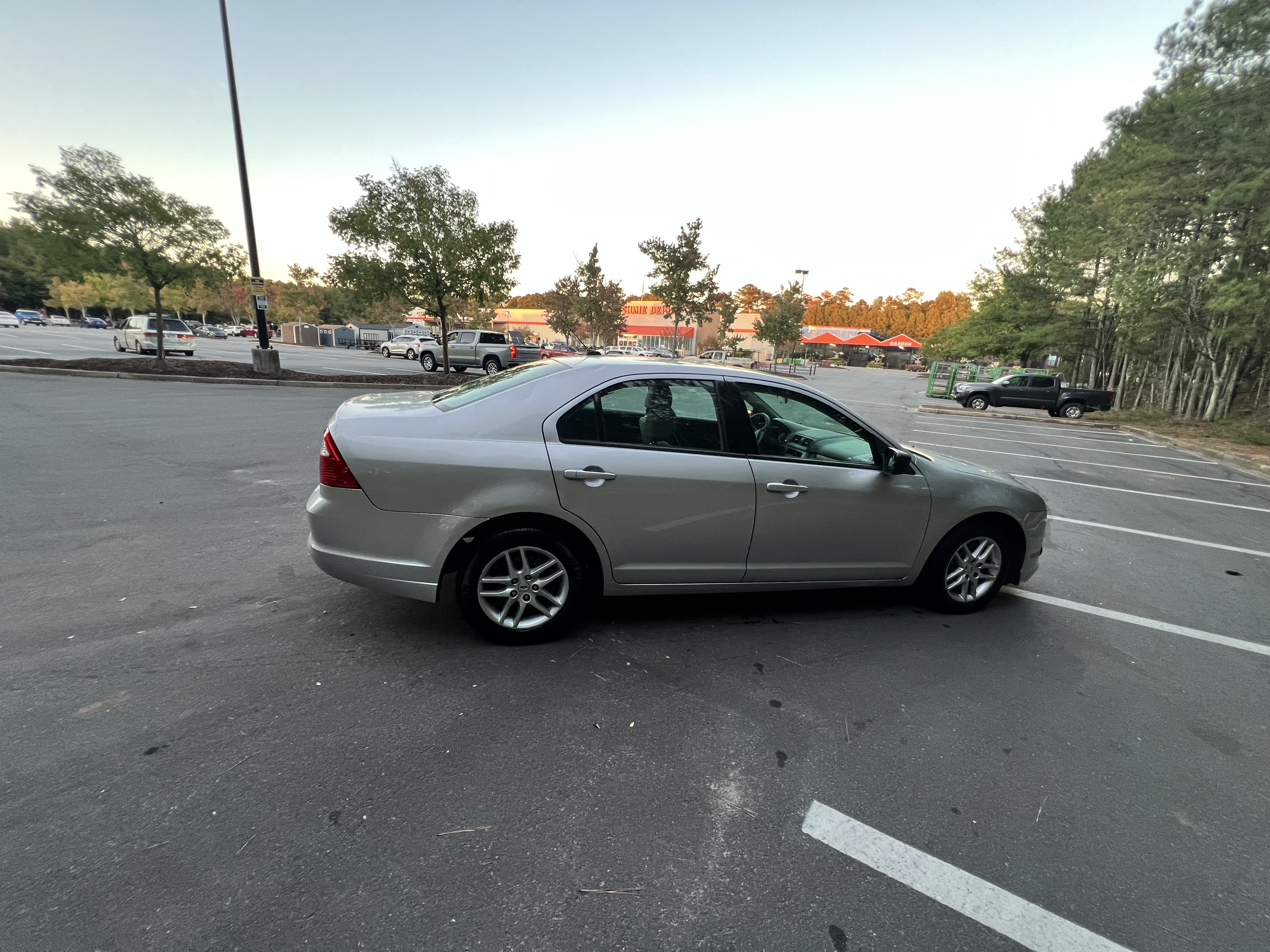 Used 2012 Ford Fusion S FWD image 7