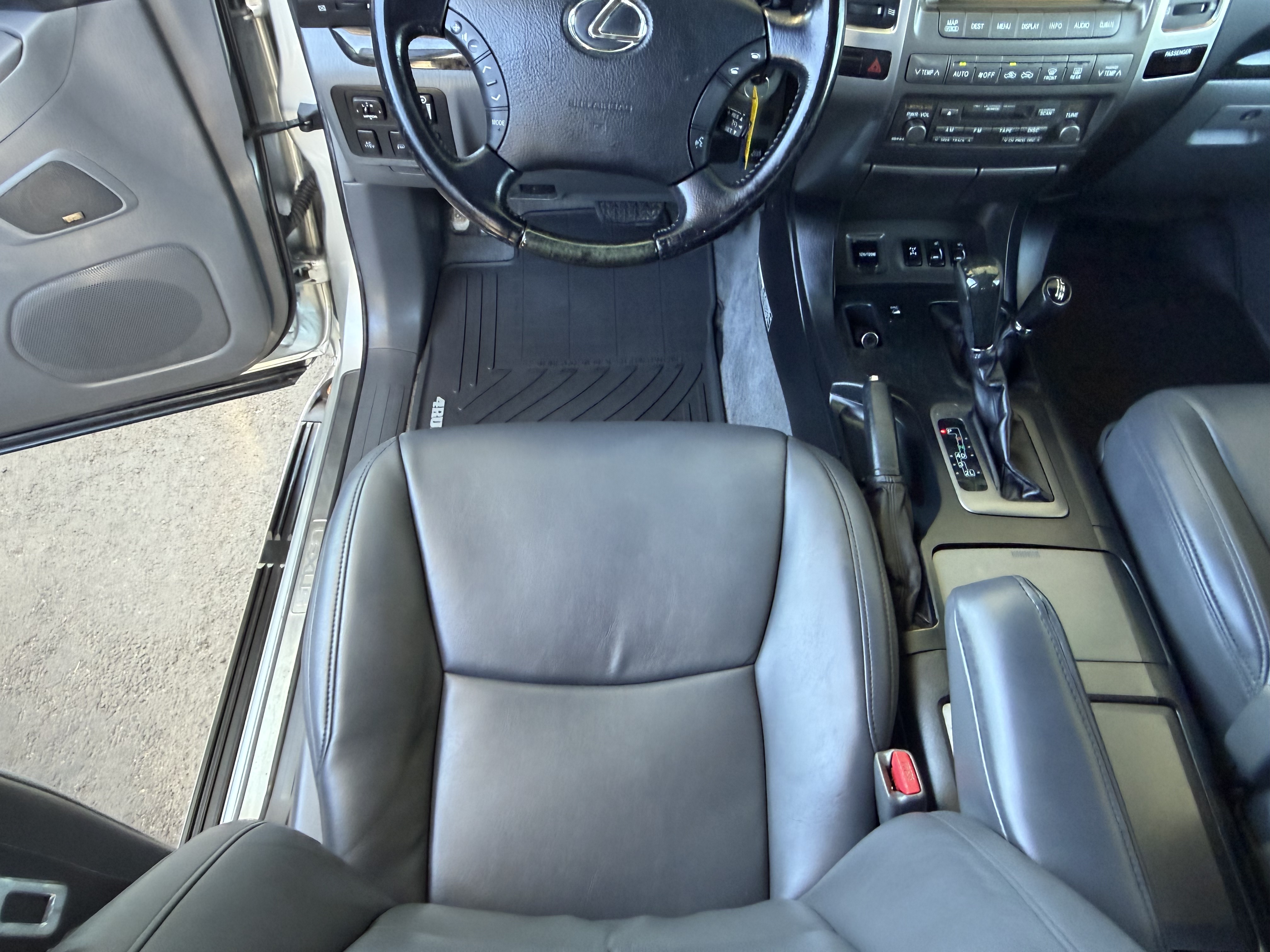 Used 2005 Lexus GX 470 w/ Sport Package AWD/4WD image 22