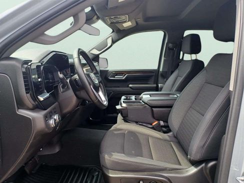 Used 2024 GMC Sierra 1500 4x4 Crew Cab Elevation image 9