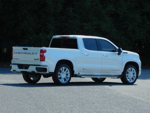 Used 2024 Chevrolet Silverado 1500 2WD Crew Cab High Country image 10