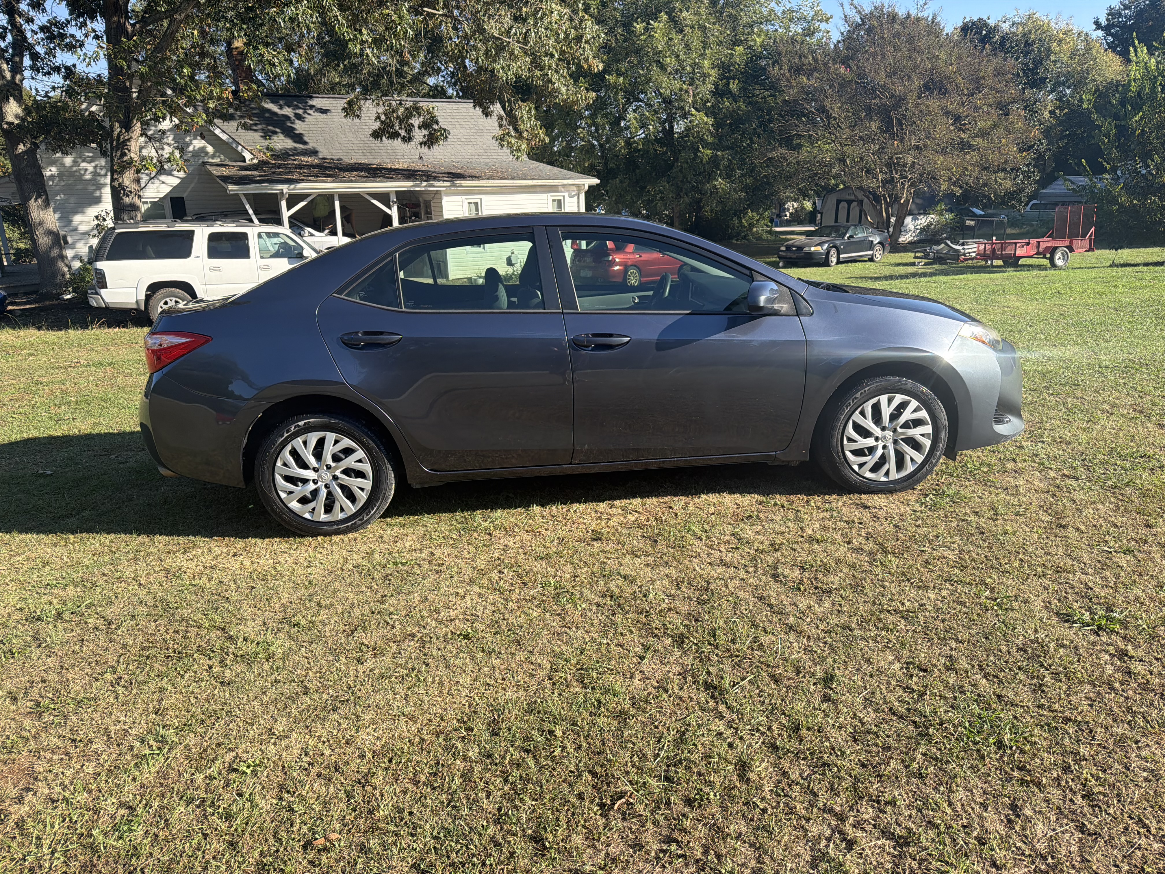 Used 2017 Toyota Corolla LE FWD image 21