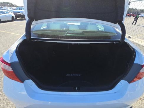 Used 2017 Toyota Camry LE image 15