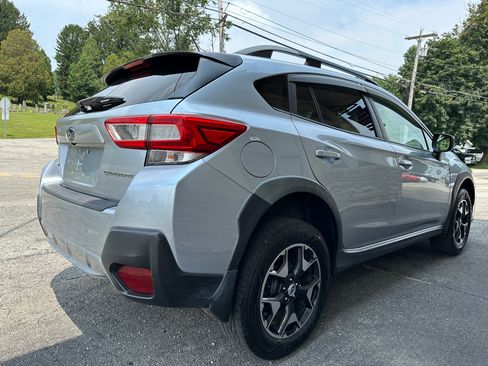 Used 2018 Subaru Crosstrek 2.0i image 4