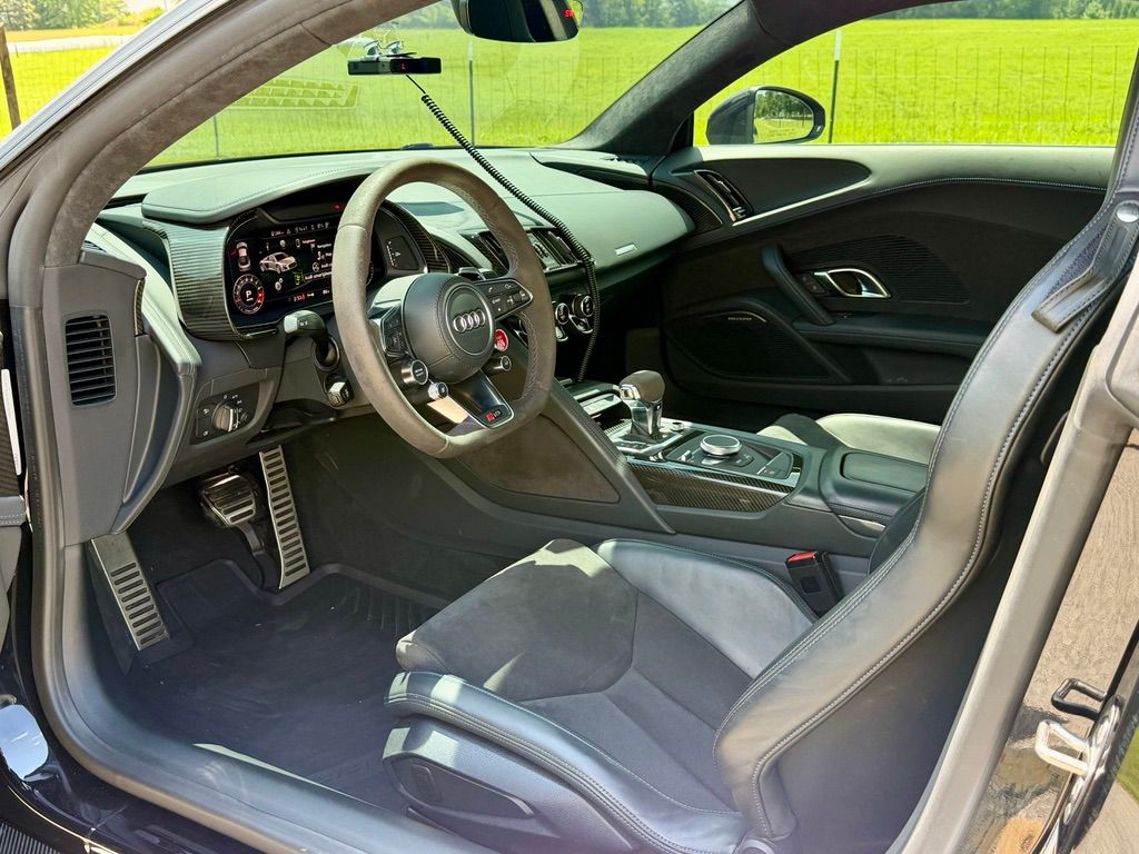 Used 2021 Audi R8 V10 performance Coupe AWD/4WD image 12
