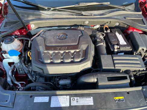 Used 2018 Volkswagen Passat 2.0T SEL Premium image 12