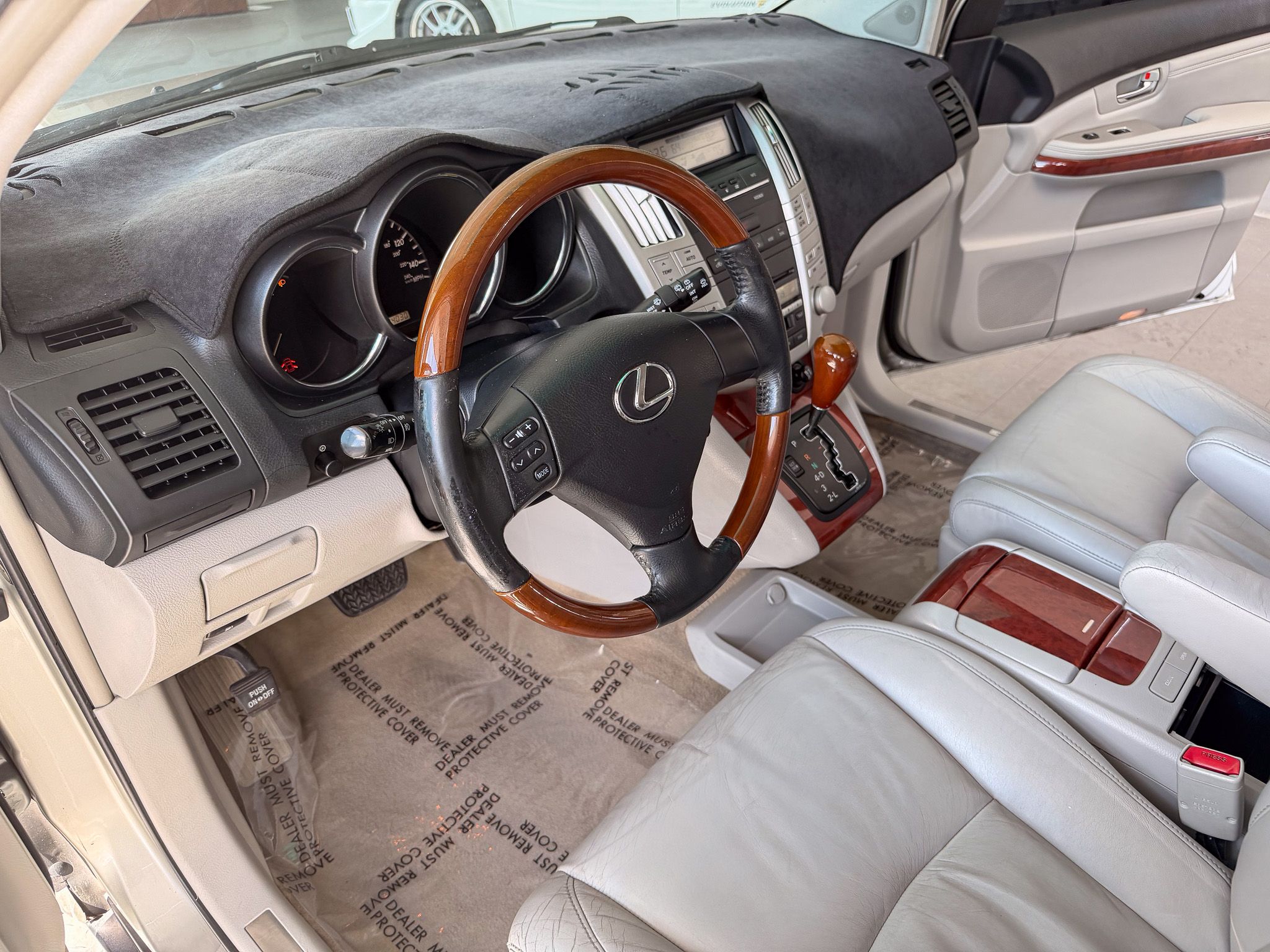 Used 2004 Lexus RX 330 UNAVAIL FWD image 7