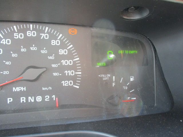 Used 2000 Lincoln Town Car Signature RWD image 28
