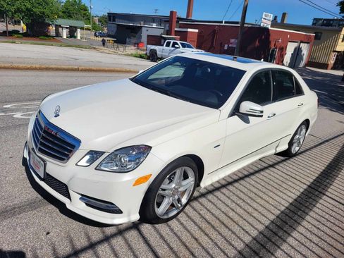 Used 2012 Mercedes-Benz E 350 4MATIC Luxury image 4
