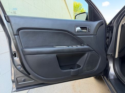 Used 2012 Ford Fusion SEL V6 FWD image 9