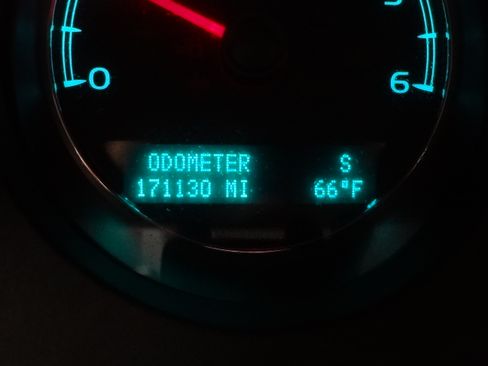 Used 2012 Chevrolet Tahoe LS image 23