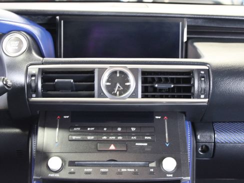 Used 2019 Lexus RC F image 4