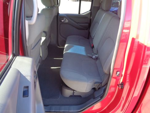 Used 2008 Nissan Frontier SE image 27