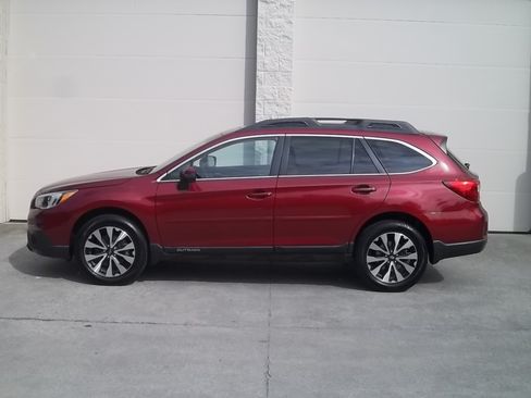 Used 2015 Subaru Outback 2.5i Limited AWD/4WD image 7