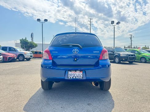 Used 2007 Toyota Yaris 2-Door Hatchback FWD image 7