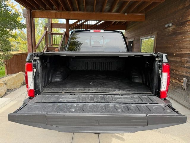 Used 2017 Ford F250 4x4 Crew Cab Super Duty image 5
