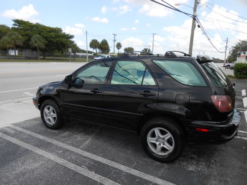 Used 1999 Lexus RX 300 image 3