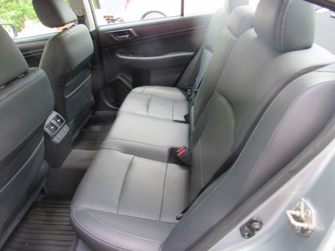 Used 2016 Subaru Legacy 2.5i Limited AWD/4WD image 14