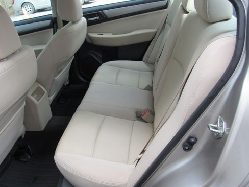 Used 2016 Subaru Legacy 2.5i Premium image 15
